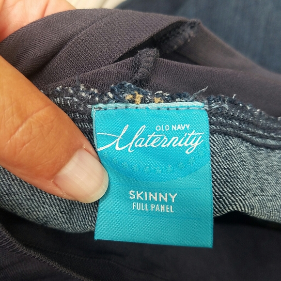 Old Navy Skinny Jeans - Picture 6 of 9